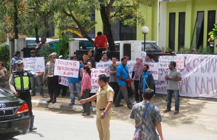 Pemprov Janji Selesaikan Tuntutan Karyawan PRP